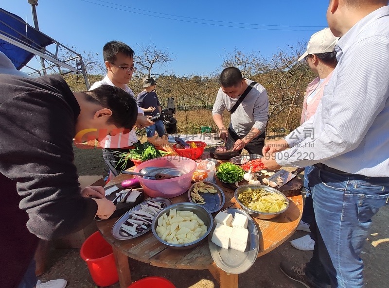 溪的那头，是山？金捍团队溪头村登山野炊活动：我们无畏高山