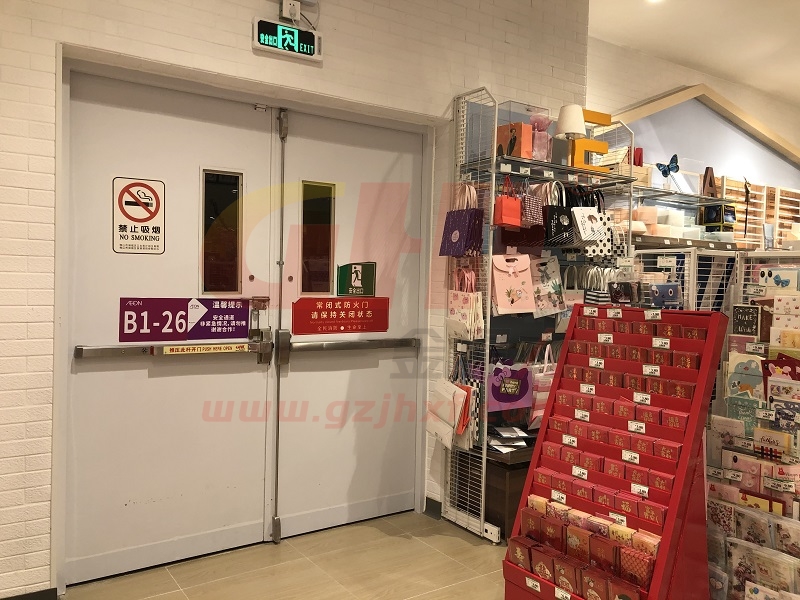 高端大气的金捍力报警推杆锁给永旺超市锦上添花