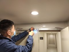 金捍力电动闭门器，为完美安装升级