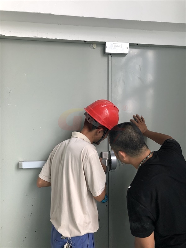 工地安装金捍力电锁口
