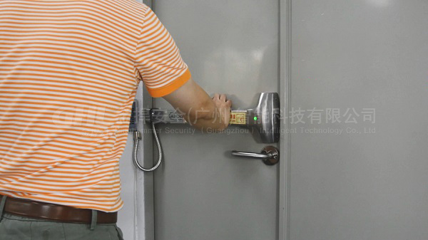 电动逃生门锁推杆即开,快速逃生